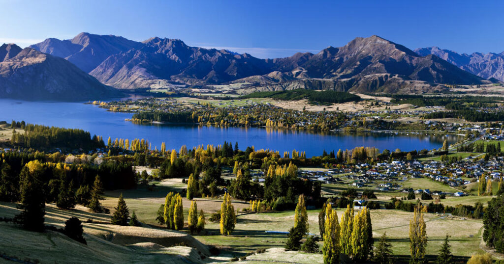 wanaka is the best place for honeymoon in newzealand